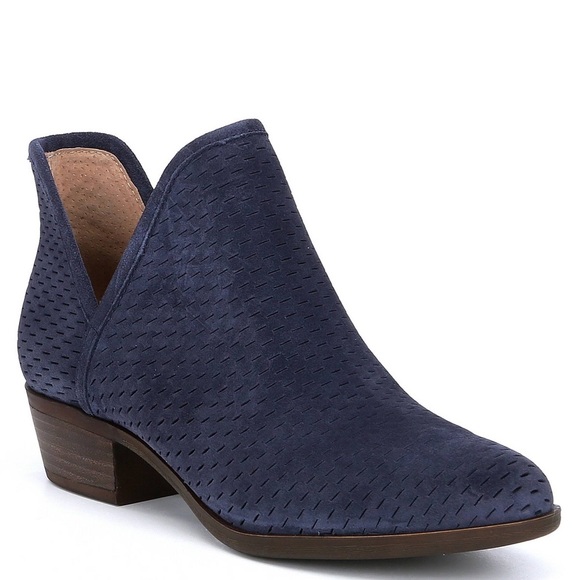 Lucky Brand Baley Navy Genuine Suede Leather Perforated Ankle Boots Size 6.5 - Picture 2 of 10